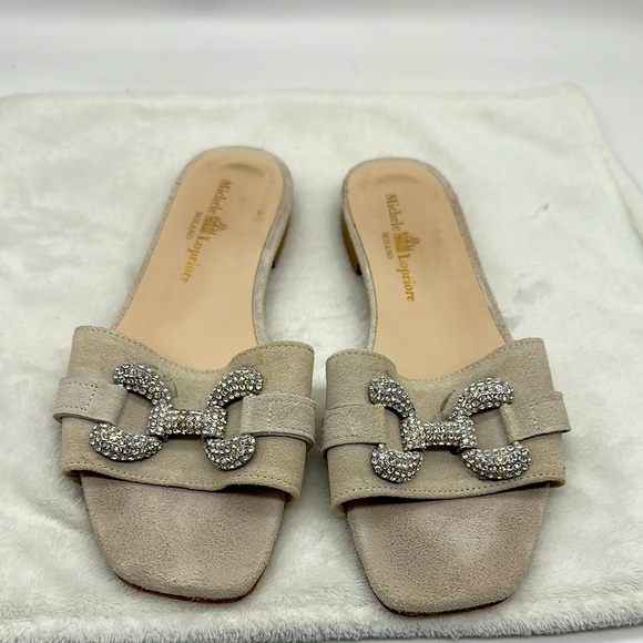 Michele Lopriore (Milan) woman’s Sandals 37 (6.5 to 7)Us
Rhinestone Top Decor - Picture 1 of 7